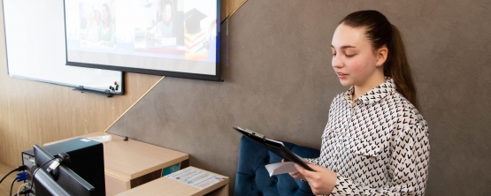 Искусственный или эмоциональный?